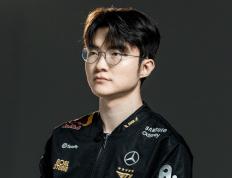 马斯克宣佈(bù)，旗下AI将向LOL发出挑战，看来faker这次要为人類(lèi)而战了(le)