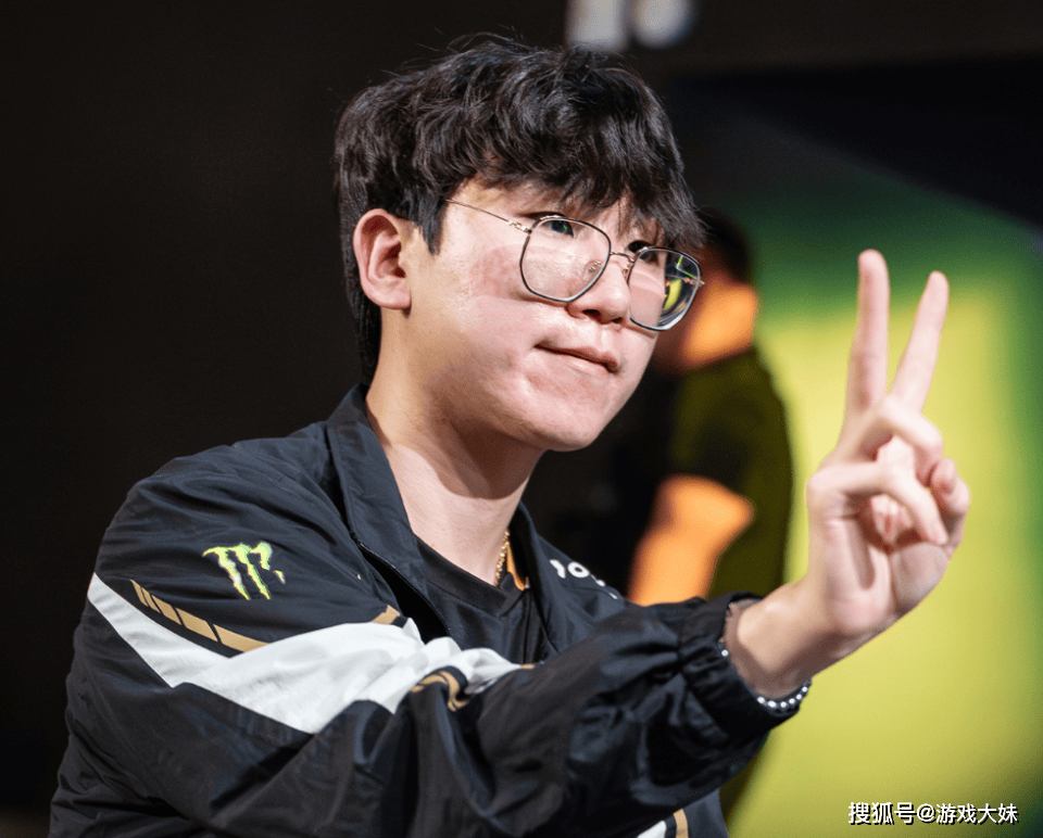 Msi分均输出历史排行榜(bǎng),JKL排名第一,力壓(yā)ELK和ruler