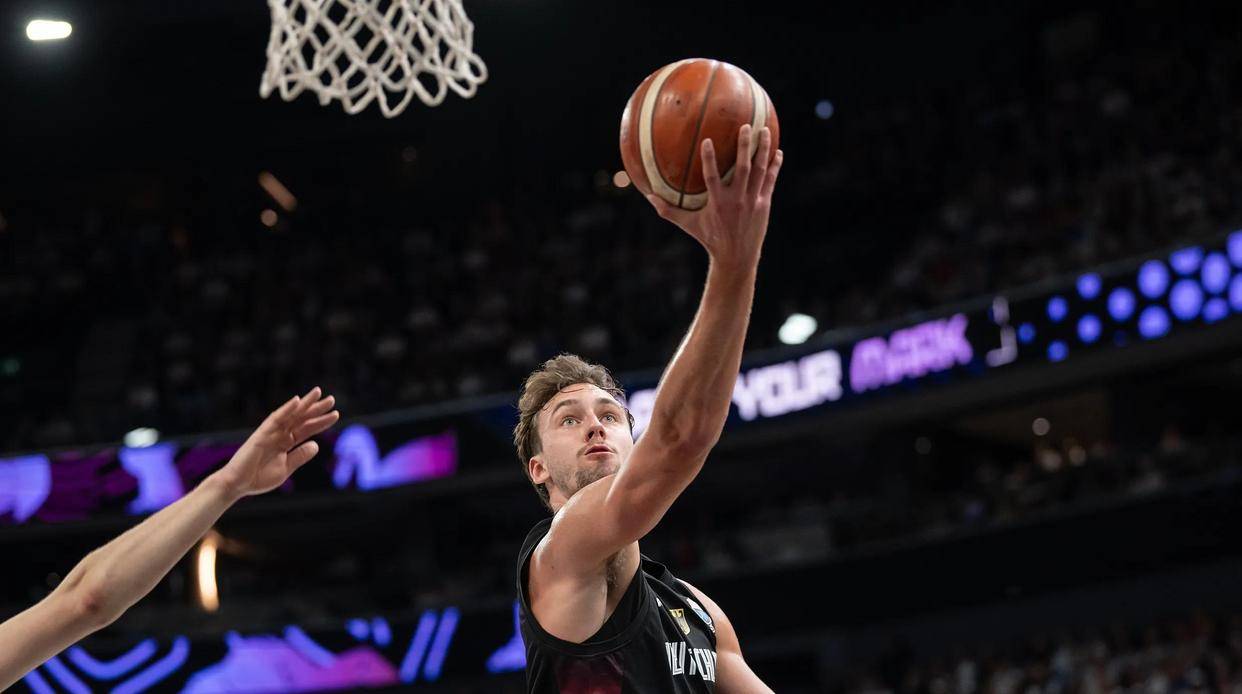 88-83!德国夺冠!施罗德摘得欧锦赛MVP!奇兵拿下縂(zǒng)決(jué)赛MVP!