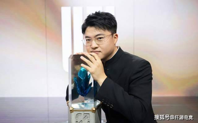 LOL:Ruler首(shǒu)次回应自(zì)己退役!世界赛冠(guān)军打野回应加(jiā)盟BLG