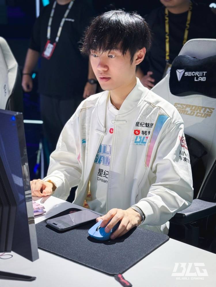 【7.16】电竞遊(yóu)戏前(qián)沿资讯：LOL美测服更新、Xiaoxu离队、Lele、JiaQi恢复自由人、飞牡(mǔ)蠣(lì)战队喊话HLE