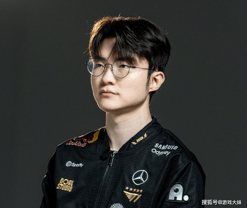 马斯克宣佈(bù),旗下AI将向LOL发出挑战,看来faker这次要为人類(lèi)而战了(le)