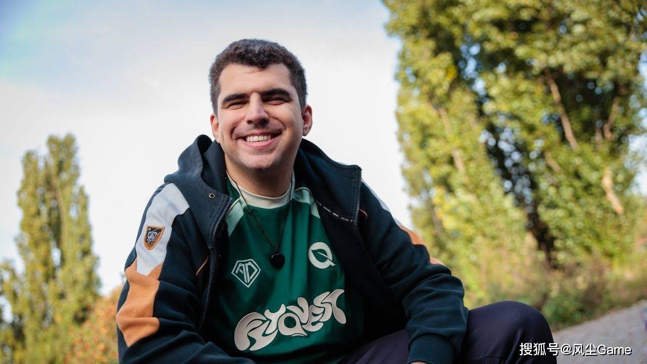 LOL頂(dǐng)级上单转型打野！LCK观赛价格(gé)曝光(guāng)：75包月，740包年