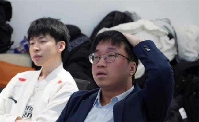 【一競(jìng)技1JingJi】LOL：LPL首支至臻全華(huá)班诞生 AL新教練(liàn)打(dǎ)脸Tabe