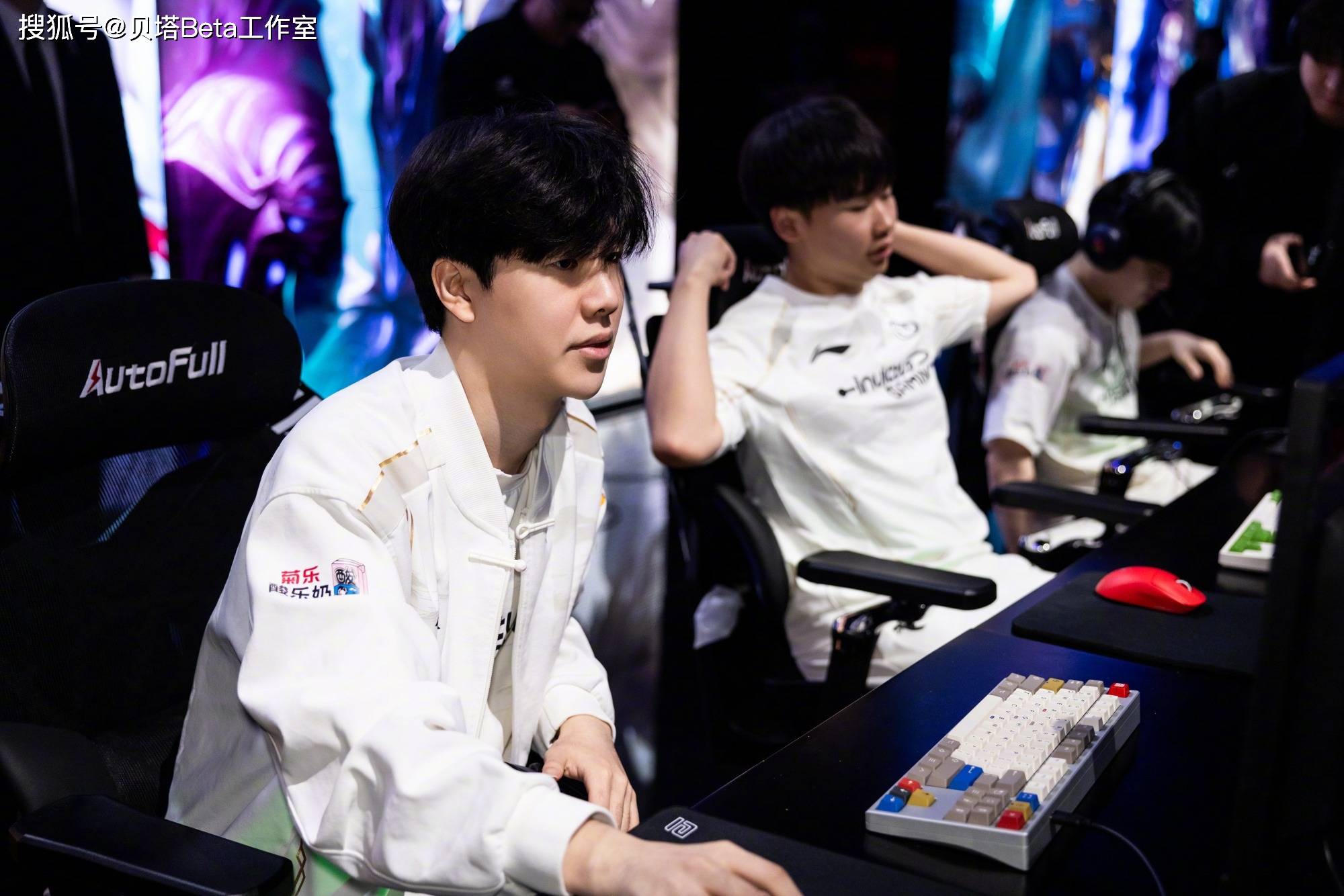 再见theshy！IG官(guān)宣(xuān)：theshy暂别赛場(chǎng)！本人廻(huí)应：将体验多彩人生(shēng)