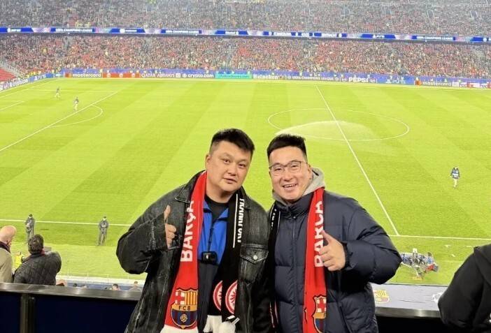 青岛媒体：西海岸(àn)投资人考(kǎo)察(chá)拉(lā)玛西亚青訓(xùn)营，与青訓(xùn)专家交流